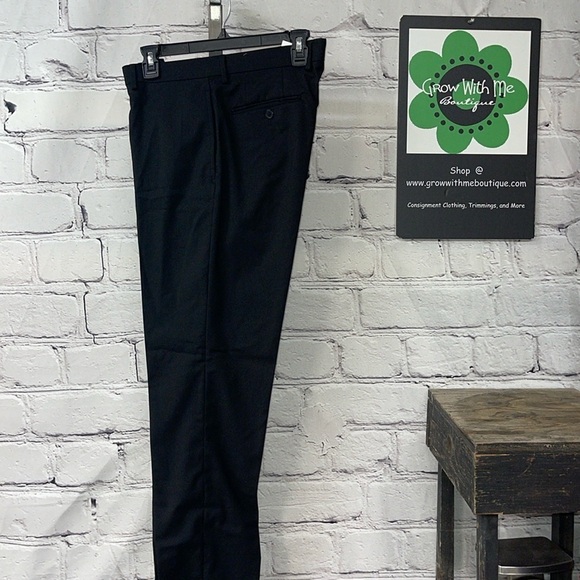 Calvin Klein dress pants 34w x 32L - Picture 2 of 5